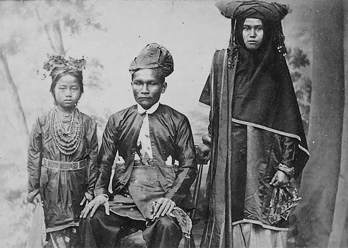 Sejarah 4 Suku Minangkabau, Sistem Kekuasaan adat Disebut Sebagai Kelarasan