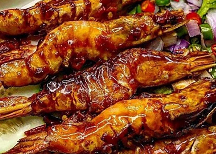 Ada Madu yang Bikin Istri Senang, Ini Dia Udang Bakar Madu yang Sedap Mantap