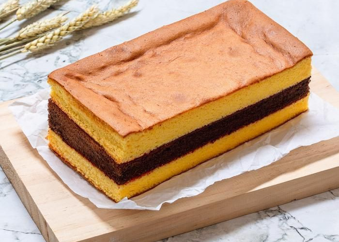 Tips Membuat Kue Lapis Surabaya di Rumah agar Lapisan Rata dan Warnanya Menarik