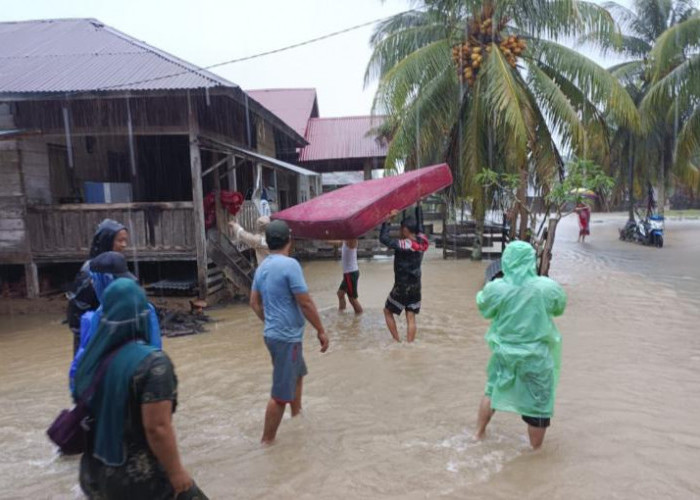 Breaking News  : Banjir Kepung Sejumlah Desa di Wilayah Ipuh