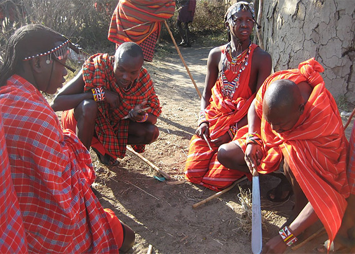 Lima Tradisi Kuno Unik dan Aneh Suku-Suku di Afrika Yang Masih Dilakukan di Era Modern