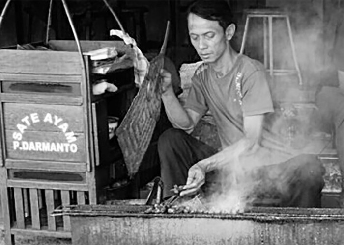 Menelusuri Asal-usul Sate yang Menjadi Kuliner Khas Indonesia