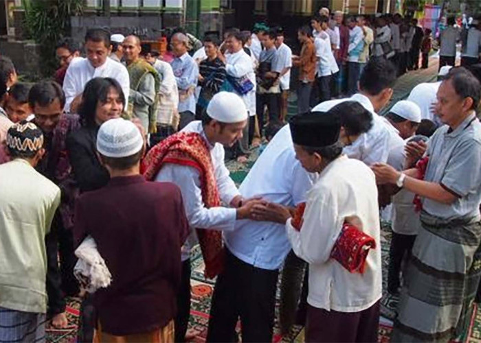 Inilah Tradisi dan Kemeriahan Perayaan Hari Raya Idul Fitri di Indonesia