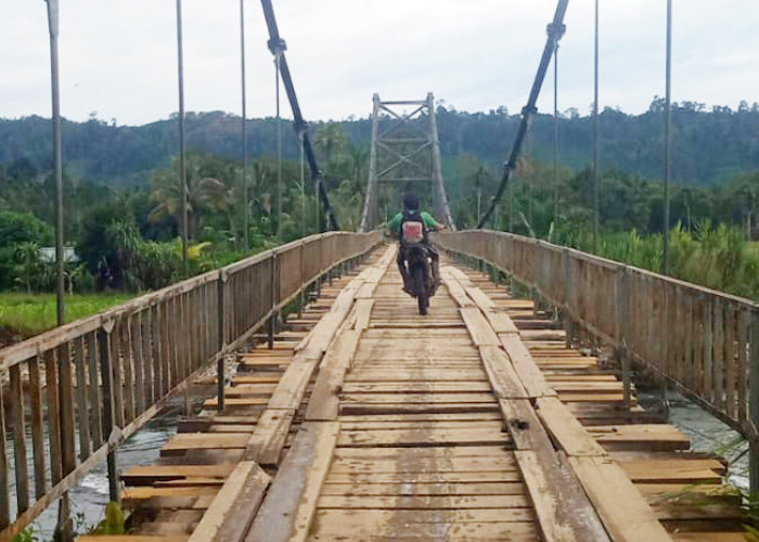 PUPR Rehab Jembatan Gantung Lubuk Bangko 