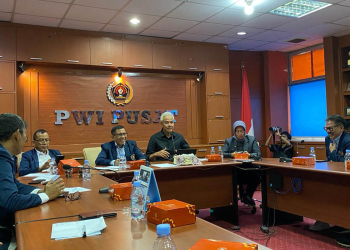 Kunjungi PWI Pusat, Capres Ganjar Pranowo: Minta Media Luruskan Yang Bengkok