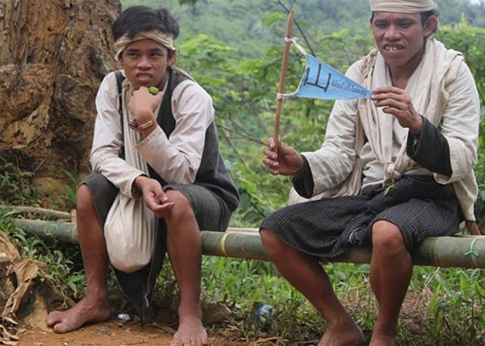 Suku-Suku Terasing Indonesia Yang Bertahan di Pedalaman Hingga Sekarang