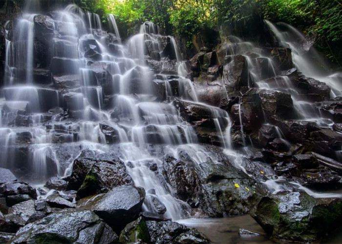 Wisata Air Terjun Kanto Lampo, Kesegaran Alam yang Masih Asri di Bali