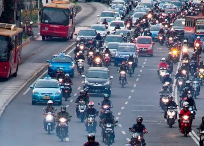 Benarkah sering naik Kendaraan Bermotor dan Polusi Udara Dapat Menyebabkan Usus Turun atau Hernia?