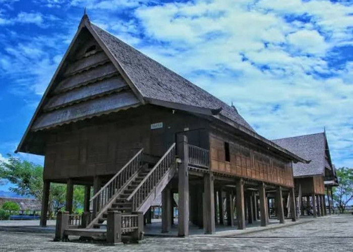 Mengenal Ciri Khas Rumah Boyang, Rumah Adat Tradisional Sulawesi Barat