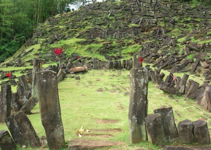 Menguak Fakta Situs Gunung Padang, Ternyata Berusia Lebih Tua dari Piramida Mesir