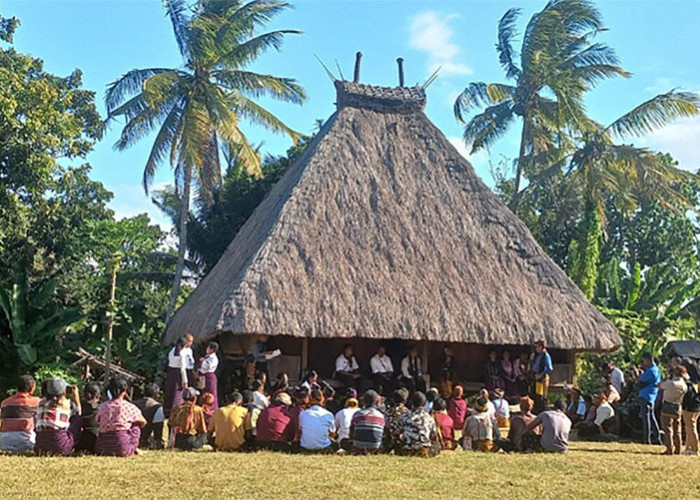 Menilik Keunikan Kampung Nunungongo di Flores yang Tersembunyi