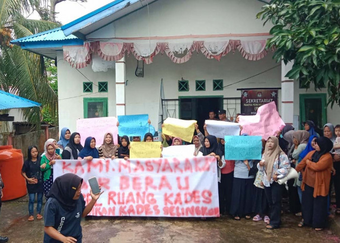 Didemo Emak-Emak, Usulan Pemecatan Kades Air Berau Segera Naik Meja Bupati