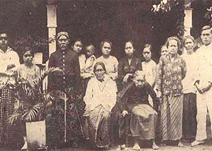 5 Suku di Pulau Jawa dan Asal Usul Suku Jawa