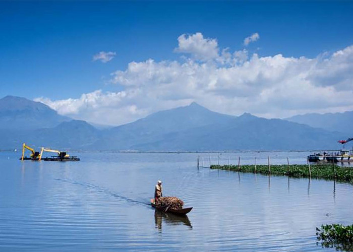 Rawa Pening, Wisata Alam yang Unik dan Indah di Semarang 