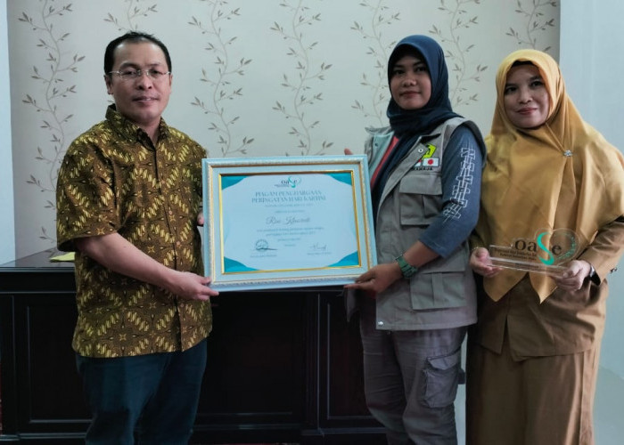 Perempuan Berprestasi di Bidang Pertanian dari Mukomuko Raih Penghargaan dari OASE 