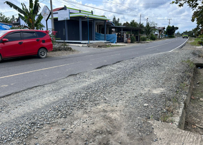 Warga Berharap Rehab Jalan Nasional Segera Dituntaskan