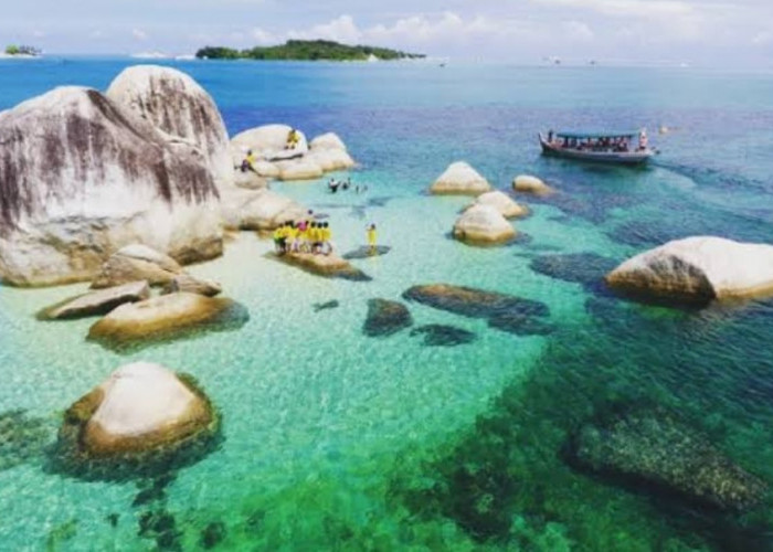 Belum Ke Bangka Belitung Jika Belum Berkunjung ke Wisata Bahari Pulau Batu Berlayar