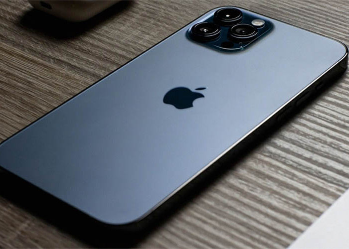 Apa yang Terjadi Jika iPhone 15 Berbahan Titanium Terjatuh? Cek Faktanya Disini 
