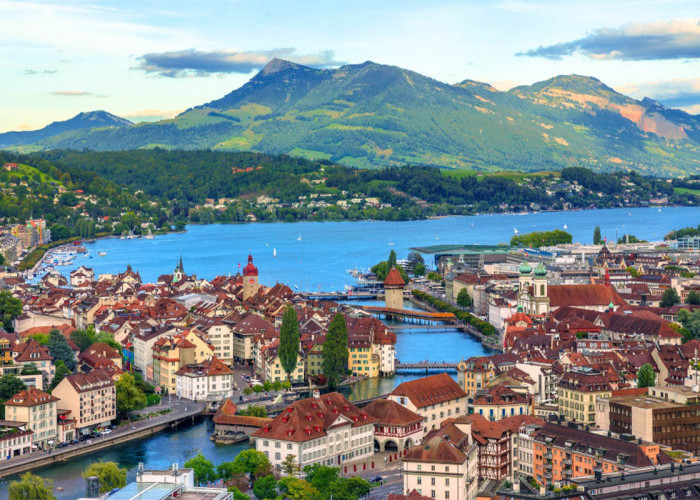 Tawarkan Pesona Keindahan Alam yang Memukau, Inilah 7 Tempat Wisata yang Menakjubkan di Swiss