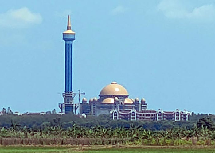 Ponpes Al Zaytun Miliki Masjid Rahman Lil Alamin Megah Tertinggi Ke 3 di Dunia
