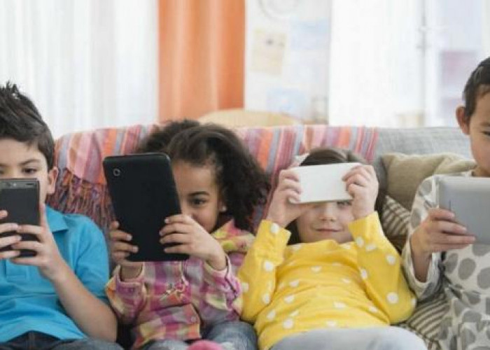 DPR Dukung Pembatasan Medsos Anak, Ini Alasan Pentingnya