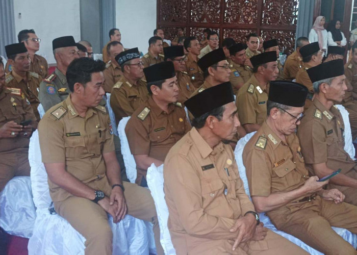 Sst! Pejabat Diisukan Hadiri Pertemuan Bakal Paslon Bupati, Main 2 Kaki?