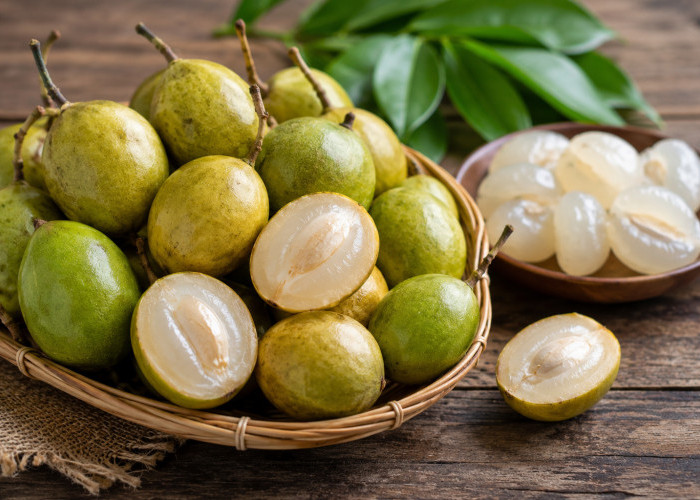 Manfaat Buah Kecapi bagi Kesehatan: Buah Tradisional yang Kaya Nutrisi dan Menyegarkan