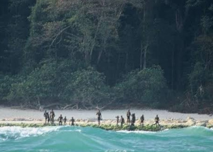 6 Pulau Terlarang, Angker Hingga Dihuni Ular, Nomor 5 Dijaga Suku Sasak