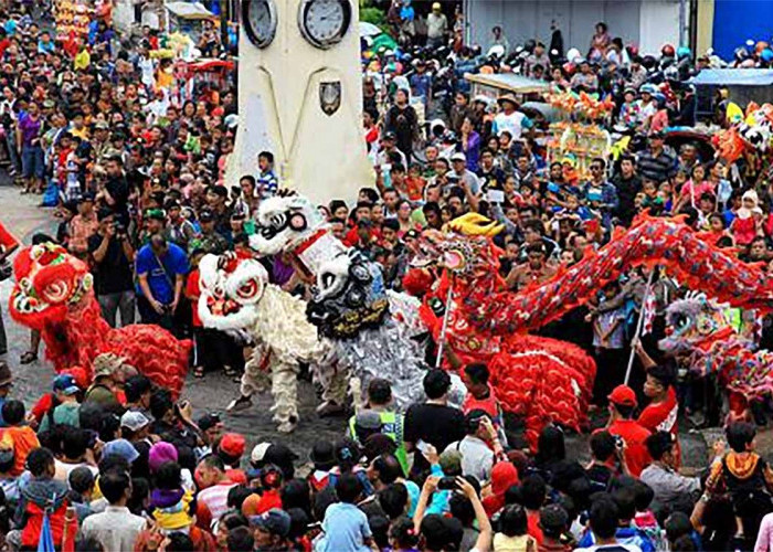 3 Pengaruh Budaya Tiongkok ke Indonesia, Mulai dari Batik Hingga Kosa Kata