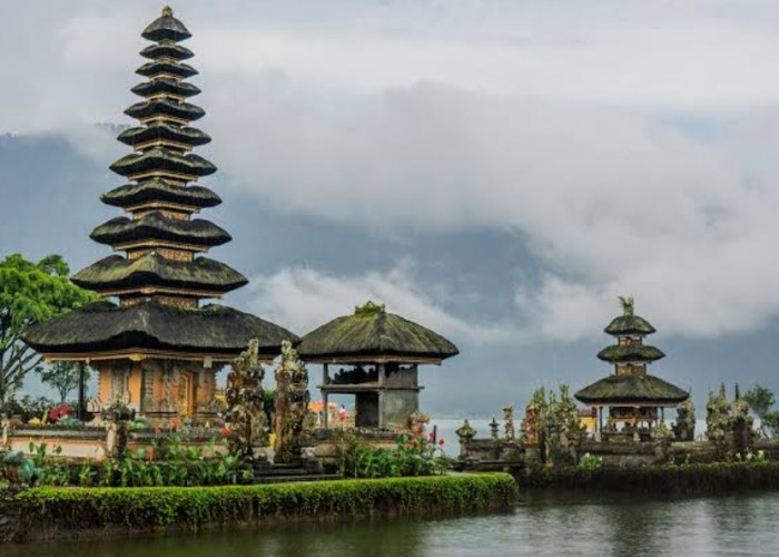 Bali Dikenal Dunia Sejak Zaman Belanda dan Peran Promosi Turis Asing Serta Lukisan Alam
