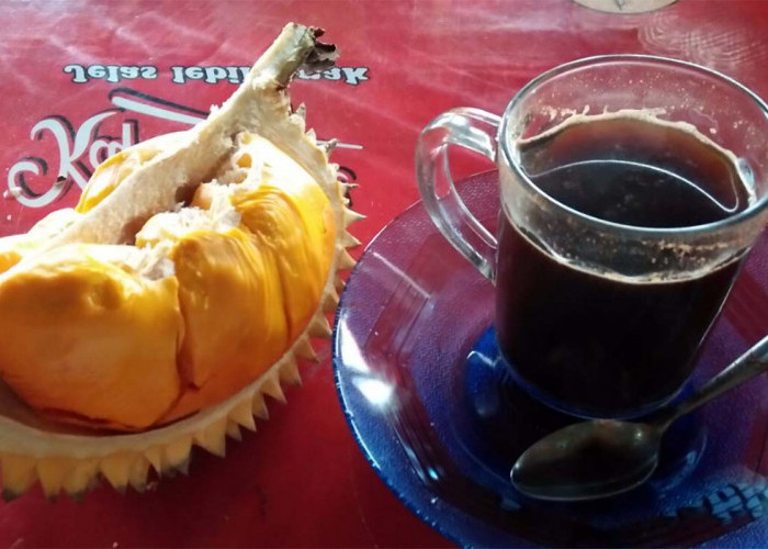 Inilah Jenis Makanan dan Minuman yang Tidak Boleh Dikonsumsi Bareng Durian, Ada Kopi dan Buah Leci
