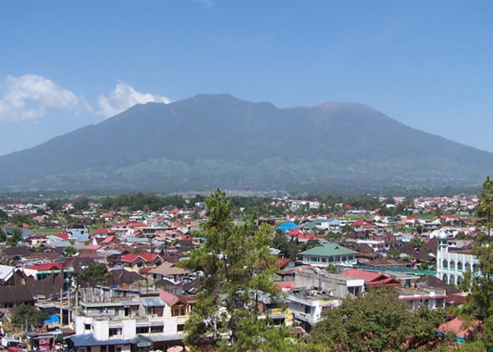 Daftar 37 Gunung di Sumatera Barat, Termasuk Gunung Berapi