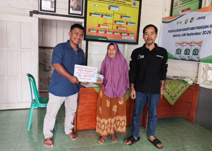 Kembali Terima BLT-DD, Para KPM di Desa Sido Makmur Tersenyum Bahagia