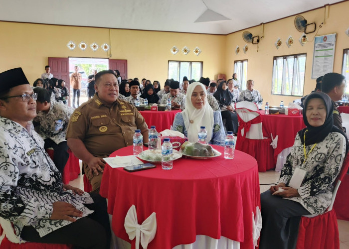 Bupati Mukomuko Buka Konferensi Kerja Ke-I PGRI Mukomuko