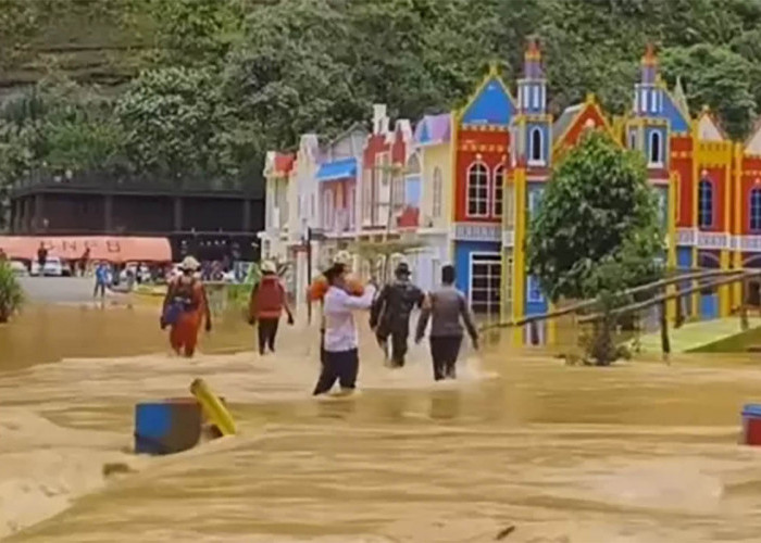 Wisata Lembah Harau Terendam Banjir Parah, Kondisinya Begini