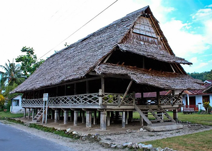 Mengenal Rumah Adat Tradisional Maluku Utara dengan Filosofinya