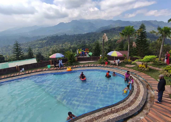 Anginnya Menyejukkan Hati dan Menenangkan, Inilah Keindahan Alam Wisata Bukit Gandrung