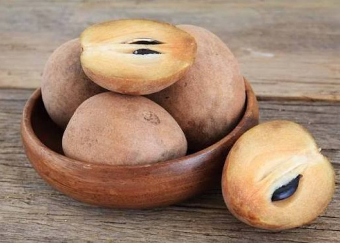 Mitos atau Fakta Makan Buah Sawo Bisa Terserang Malaria