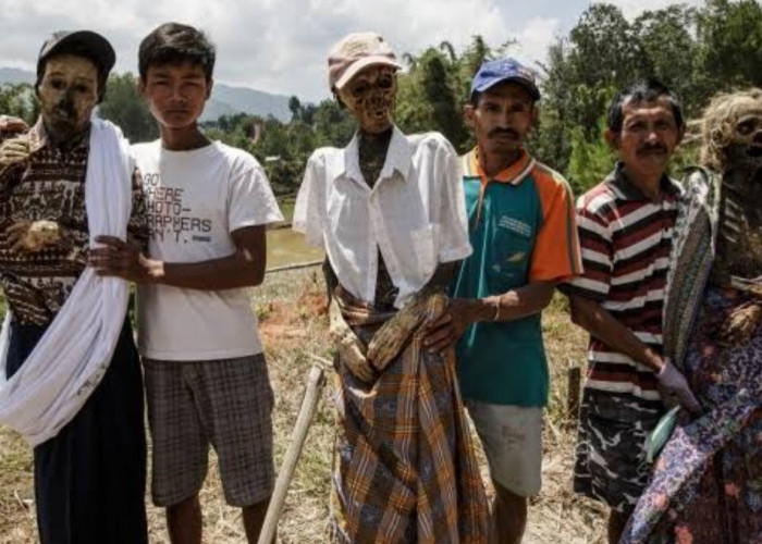 Tradisi Menyeramkan Suku - Suku di Indonesia, Bikin Merinding