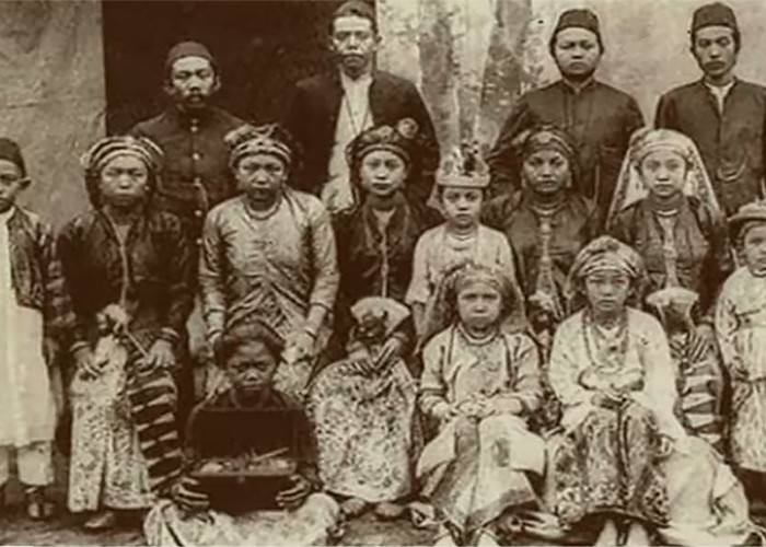 Separuh Penduduk Indonesia Suku Jawa, Ini 10 Suku Terbesar