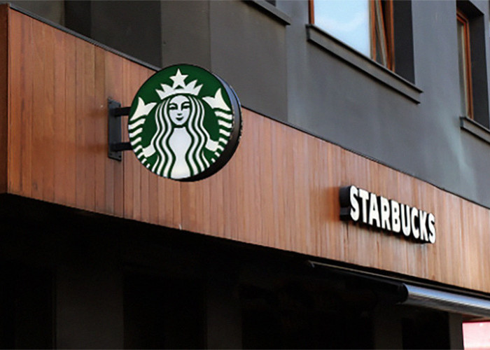 Starbucks Akan Buat Es Batu yang Tidak Mudah Cair