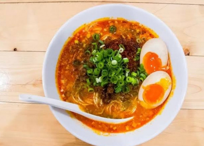 Resep Mie Instan Kuah Yang Enak Dan Lezat Dengan Tiga Bahan Ini, Dijamin Bikin Tambah