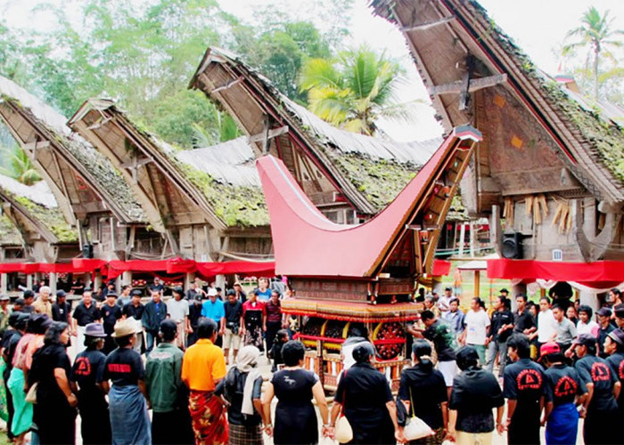 Pernah Ada, Ini Tradisi Suku Masyarakat Yang Menakutkan di Indonesia