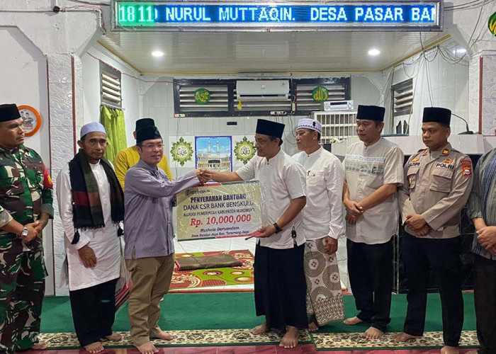 Pemkab Mukomuko Salurkan Dana Bantuan Pembangunan Puluhan Masjid Musala Serta Majelis Taklim  