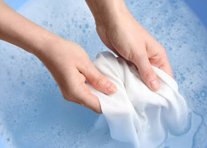 Ini Dia Cara Mencuci Baju Putih Agar Menjadi Bersih dan Juga Tidak Menguning