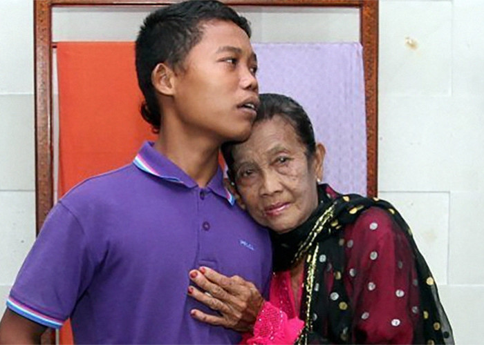 Nenek Rohaya Tutup Usia, Kisah Cinta Beda Usia 55 Tahun Sempat Viral Kini Dipisahkan Maut