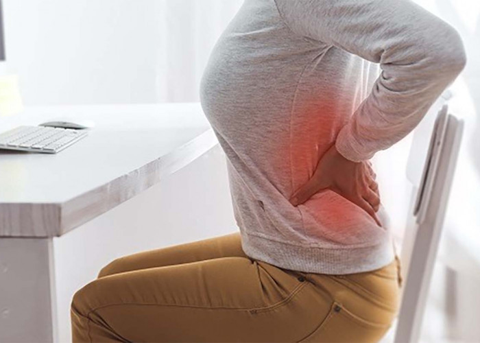 Sering Sakit Pinggang Karen duduk Terlalu Lama? Awas Tanda Masalah Kesehatan Ginjal