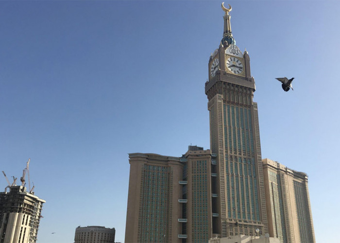 Mengenal Royal Clock Tower, Jam Raksasa Seperti ‘Big Ben’ yang Menjadi Ikon Kota Mekah