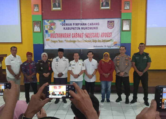 Bupati Hadiri Muscab APDESI Mukomuko, Bahas Persiapan Rakorwil se Sumatera