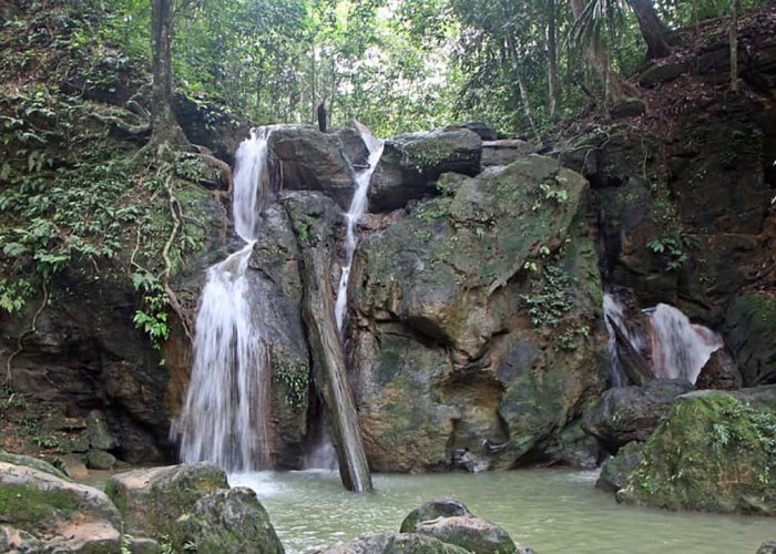 Air Terjun Bukit Biru, Pesona Alam dan Kesegaran Alami di Kalimantan Timur